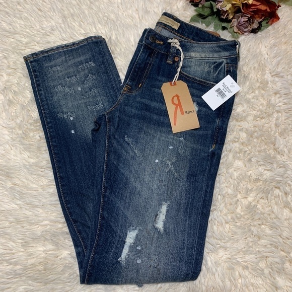 Rock Revival NWT Designer Mid Rise Distressed Jean - Picture 3 of 16